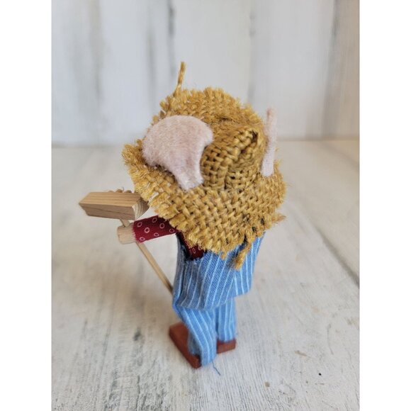 Farmer Mouse rate hat mini figure home decor spring - Picture 5 of 7